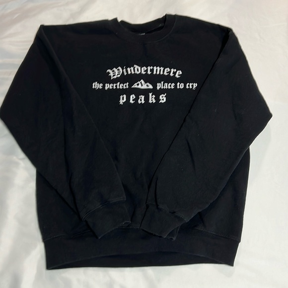 Gildan Tops - Taylor Swift Folklore Black Sweatshirt